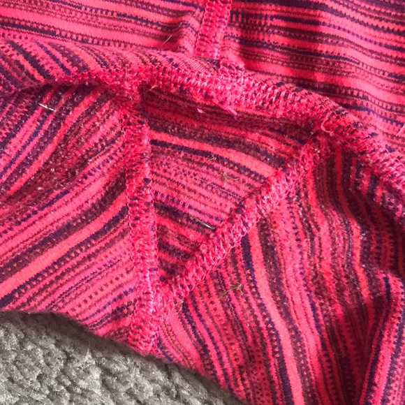 🍋LULULEMON WUNDER UNDER CROP🍋 - Picture 7 of 7